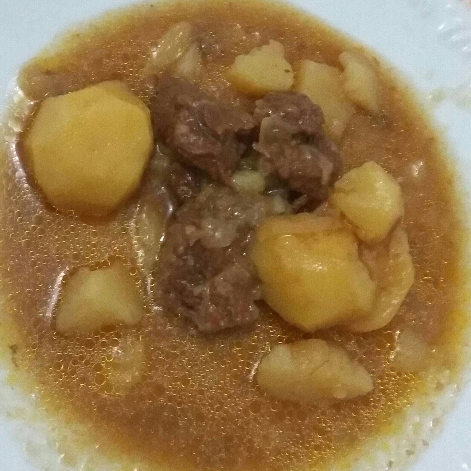 Carne de panela com batata