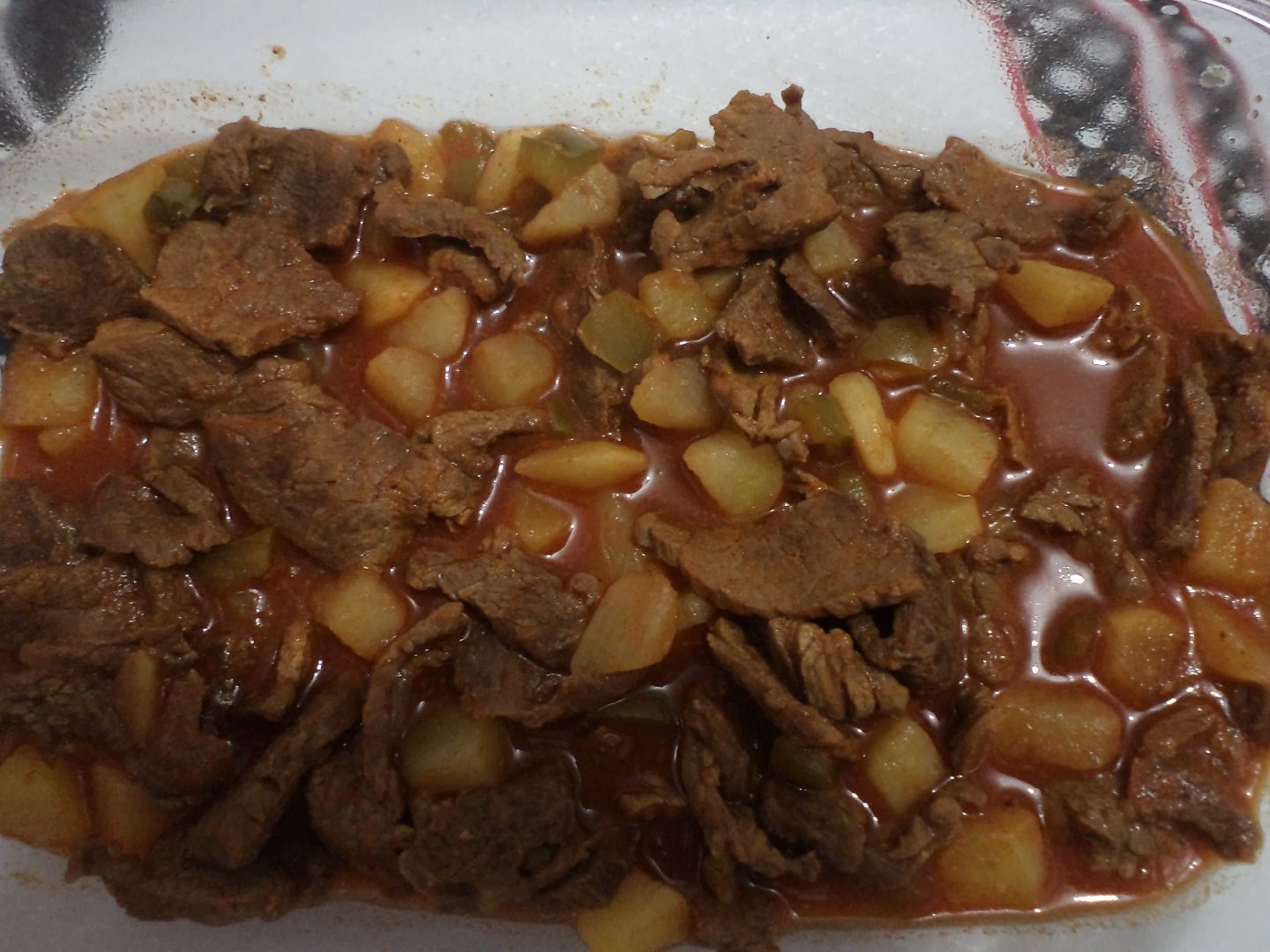 Carne diferente com batatas