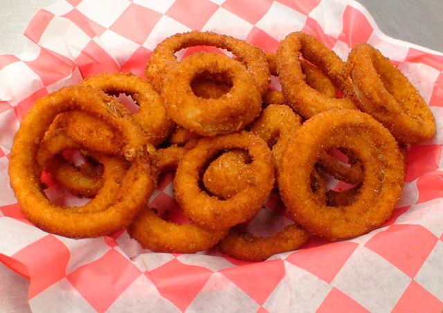 Cebola empanada do Carandina (Onion Rings – tipo Burguer King)