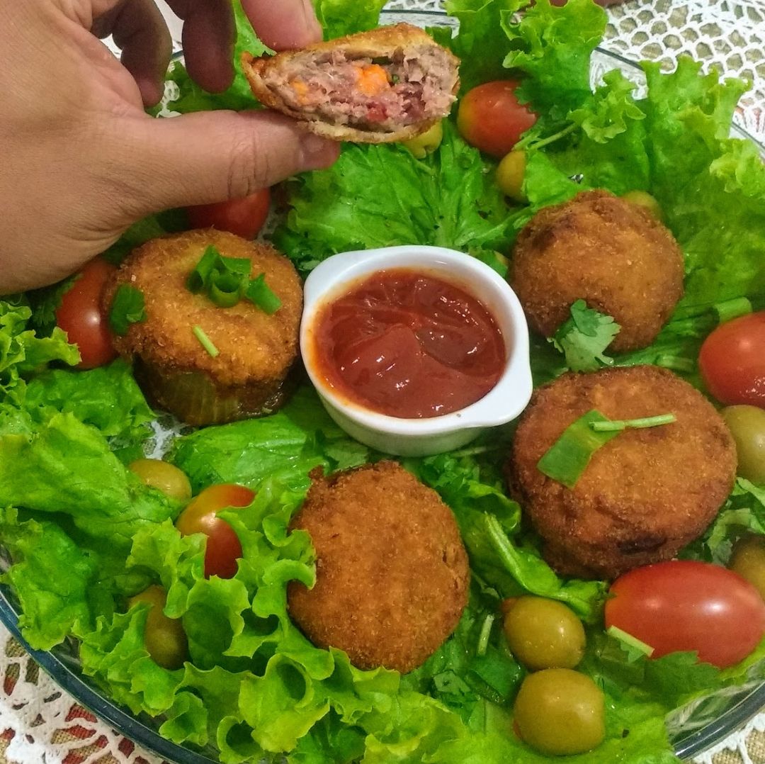 Cheeseburguer onion rings