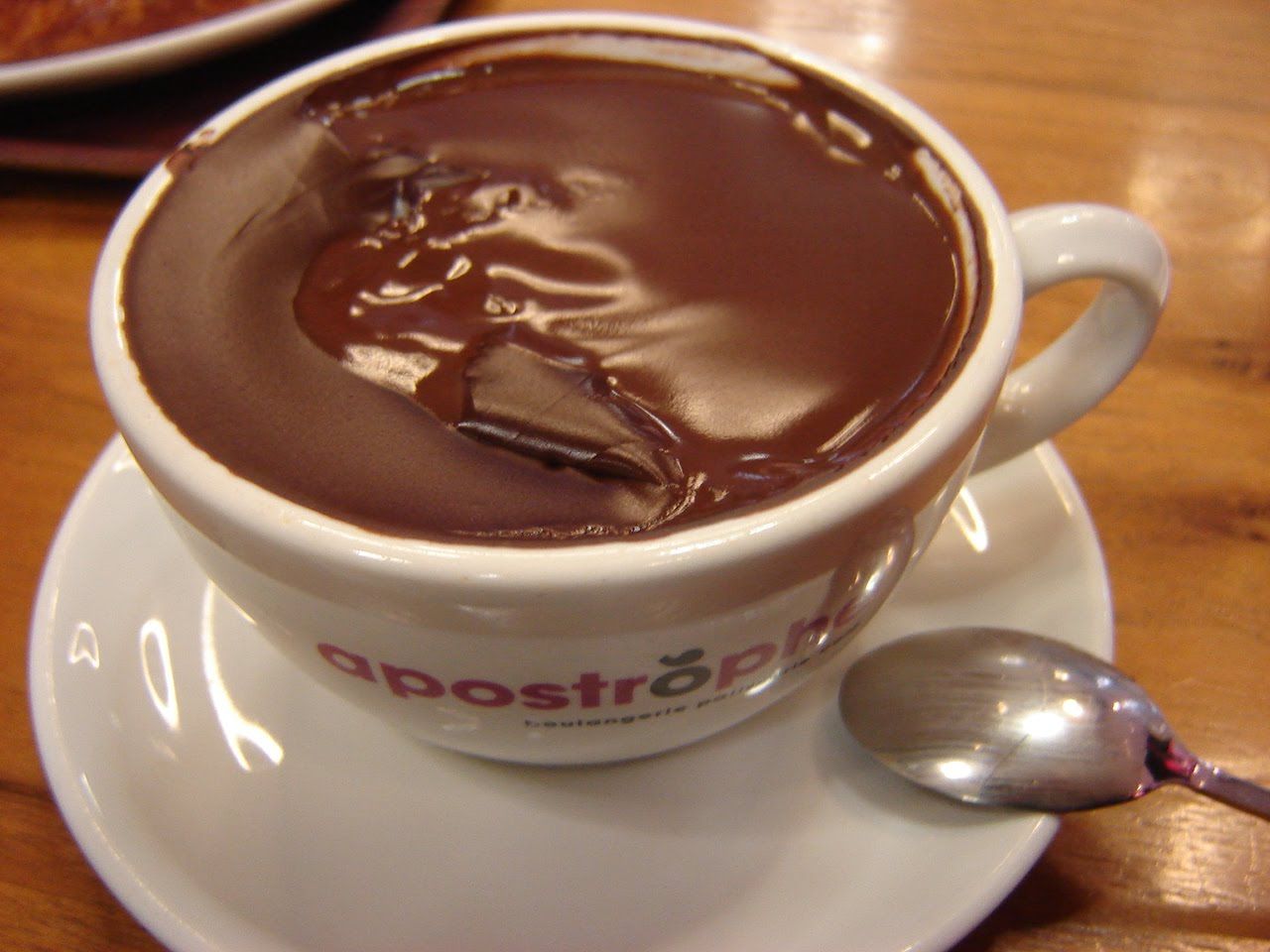 Chocolate quente sem leite ou leite condensado