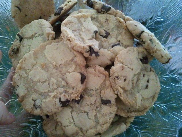 Cookie de chocolate com gotas de chocolate