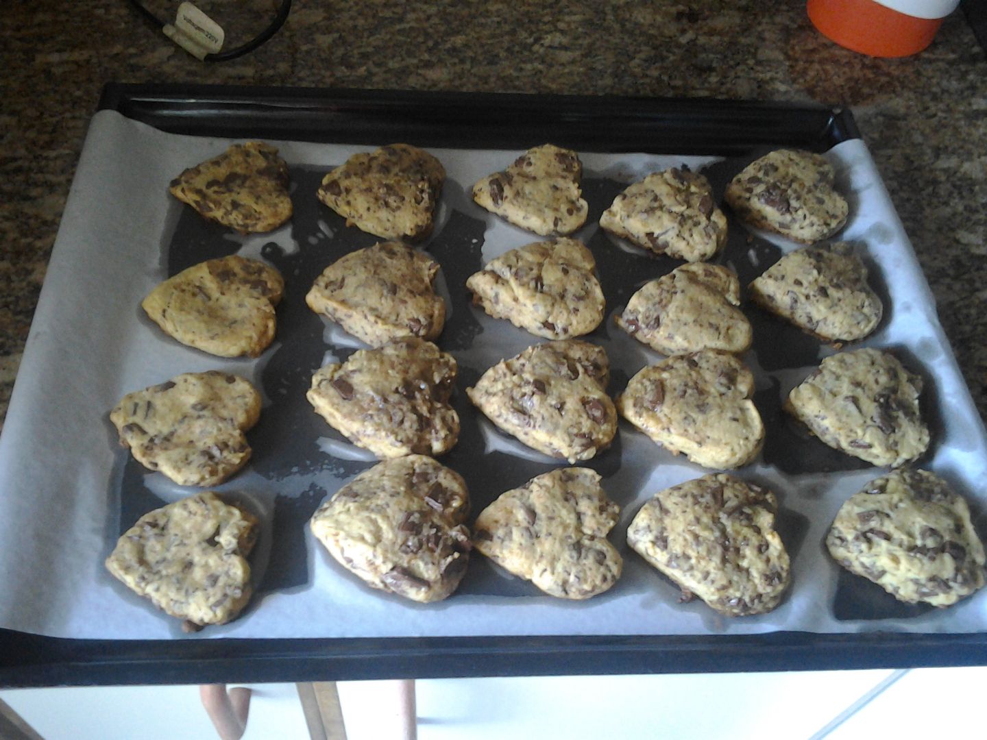 Cookies de baunilha com gotas de chocolate