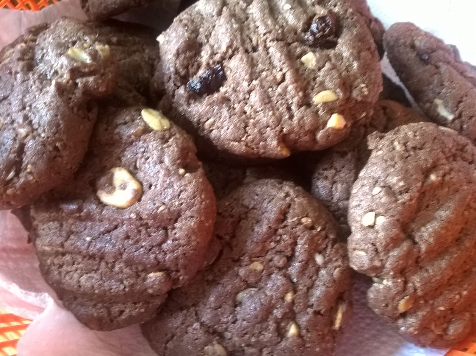 Cookies de chocolate com granola