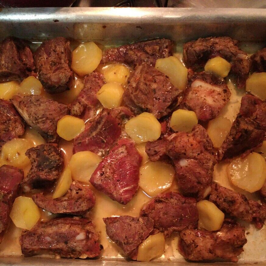 Costelinha com batata no forno