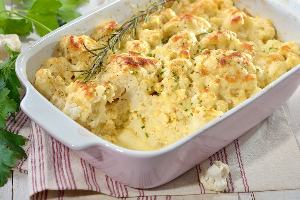 Couve-flor gratinada com molho branco e queijo