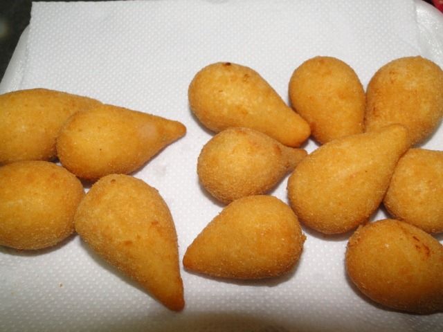 Coxinha de batata e trigo