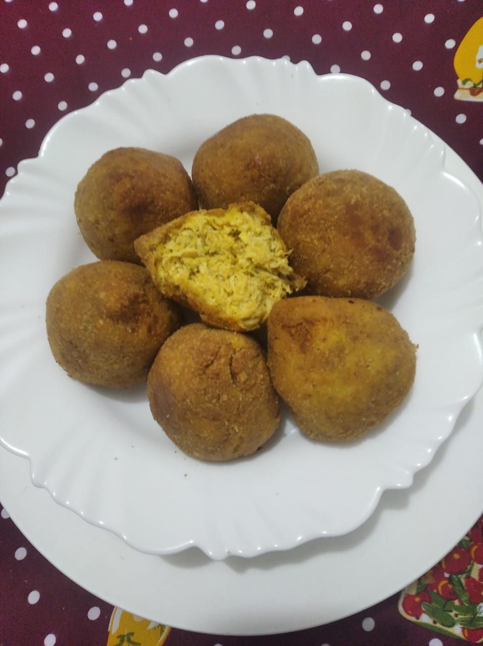 Coxinhas de frango sem massa