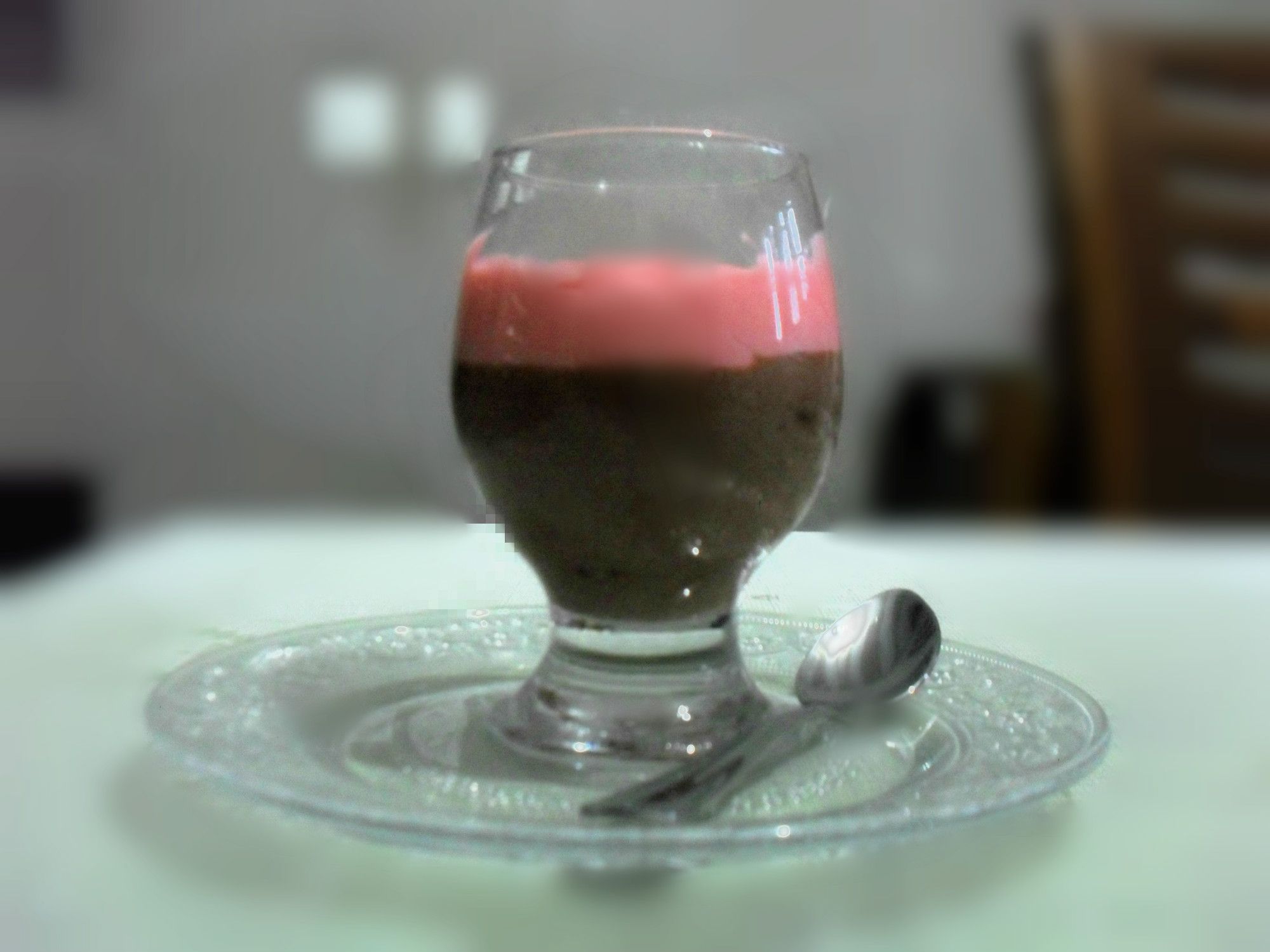 Creme sensação morango com chocolate