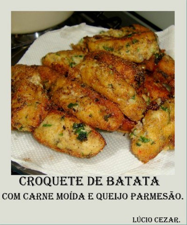 Croquetes de batata, carne moída e queijo parmesão