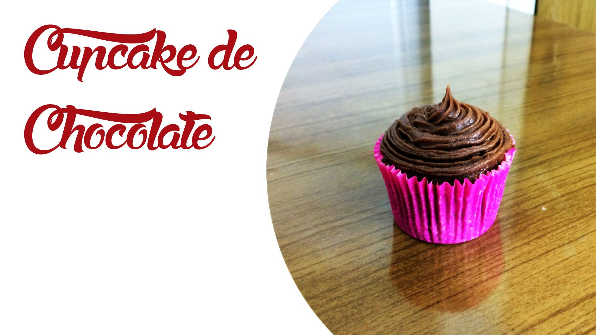 Cupcake de chocolate com ganache