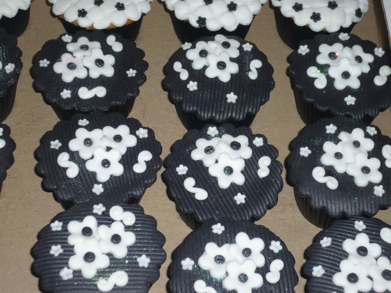 Cupcake Explosion Black and White