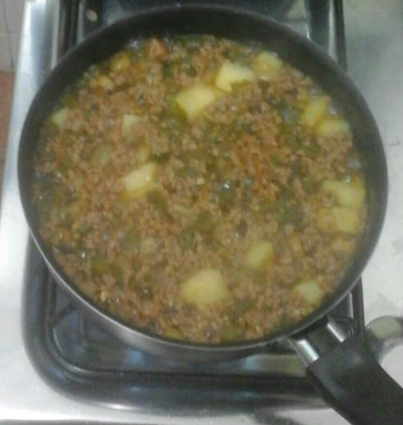 Ensopadinho de batata com carne moída