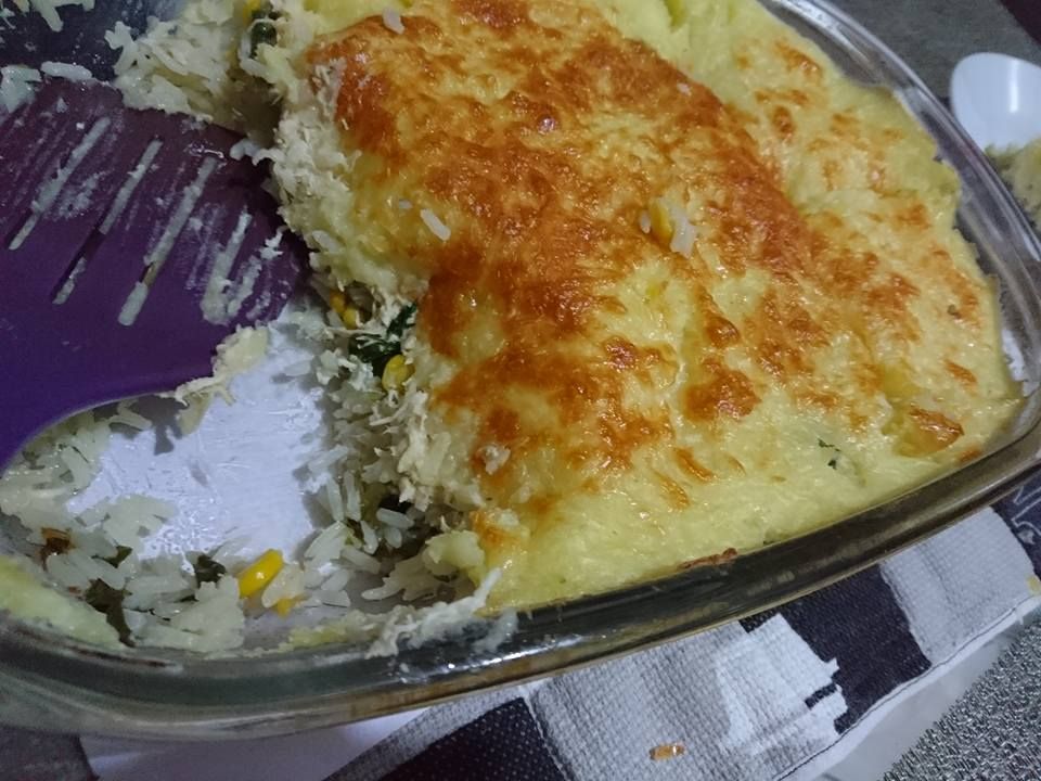 Escondidinho de arroz com frango