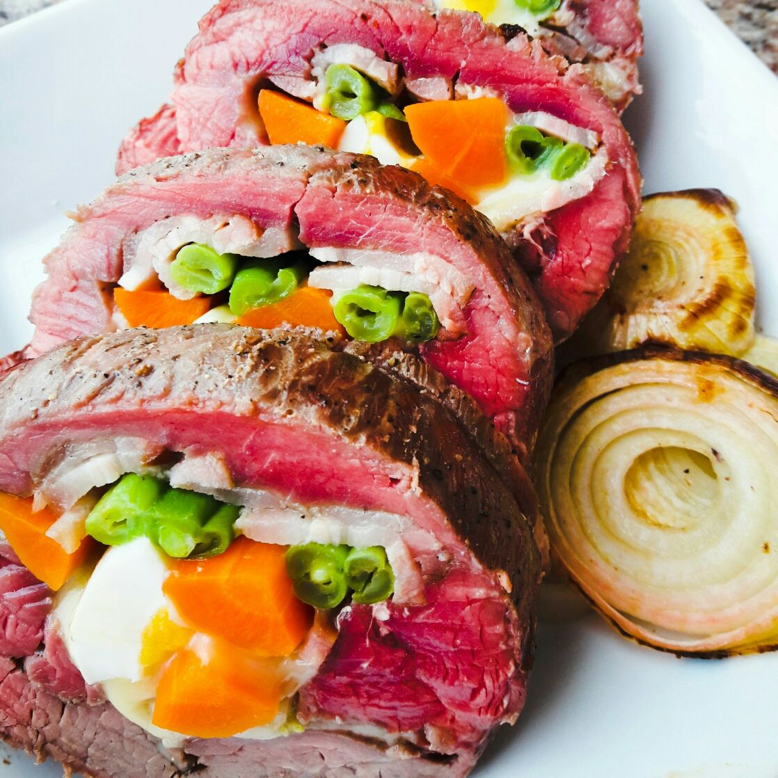 Filet mignon recheado (braciolone)