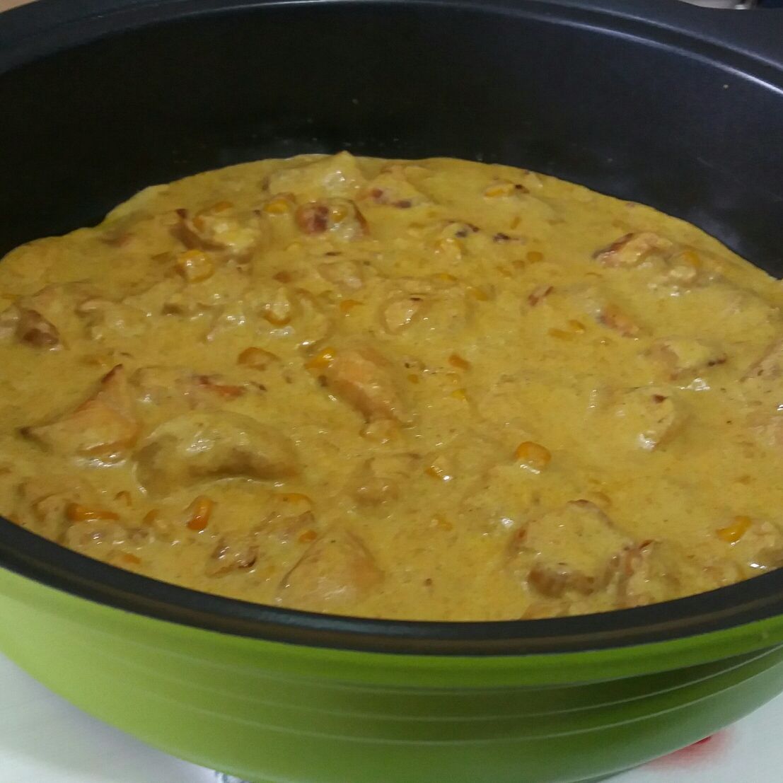 Frango cremoso ao curry