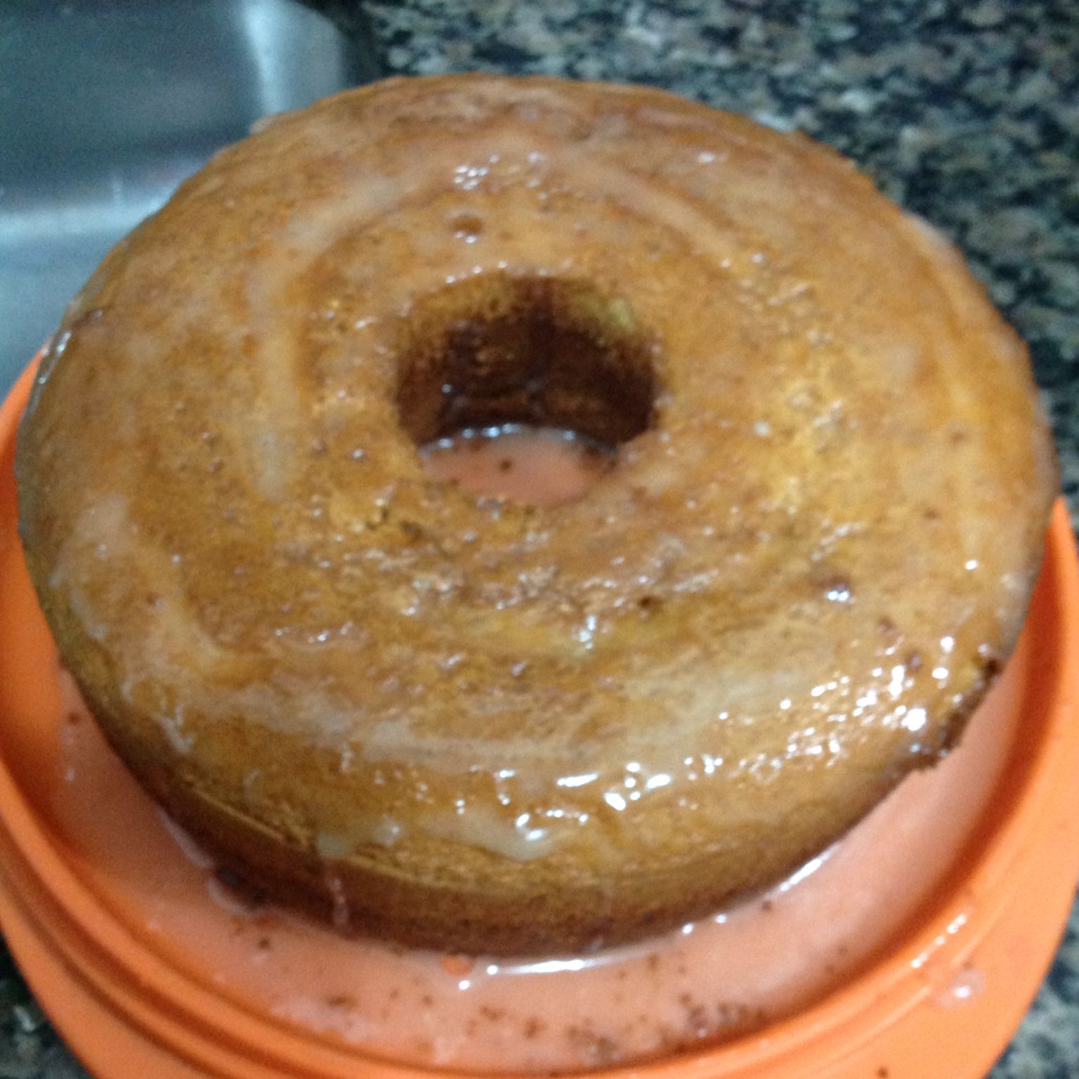 Glacê de açucar confeiteiro para o bolo de laranja