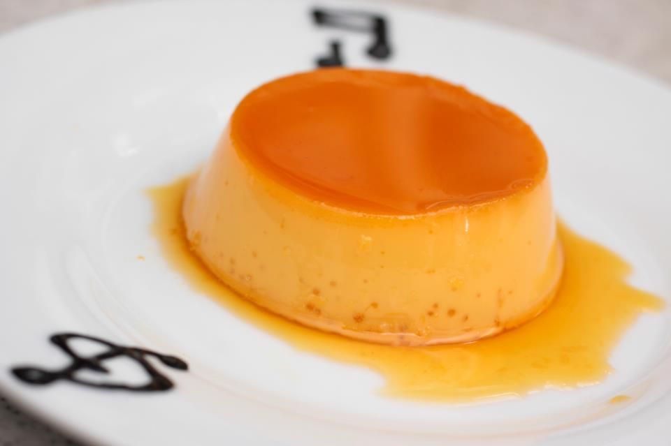 Leche flan (pudim filipino)