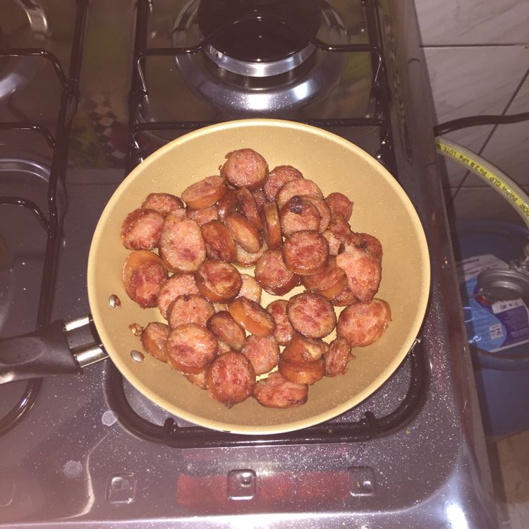 Linguiça frita com manteiga