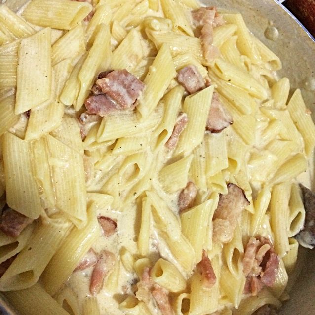 Macarrão americano de queijo e bacon