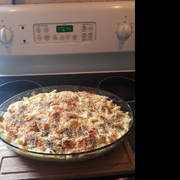 Macarrão ao molho branco de forno da Candice