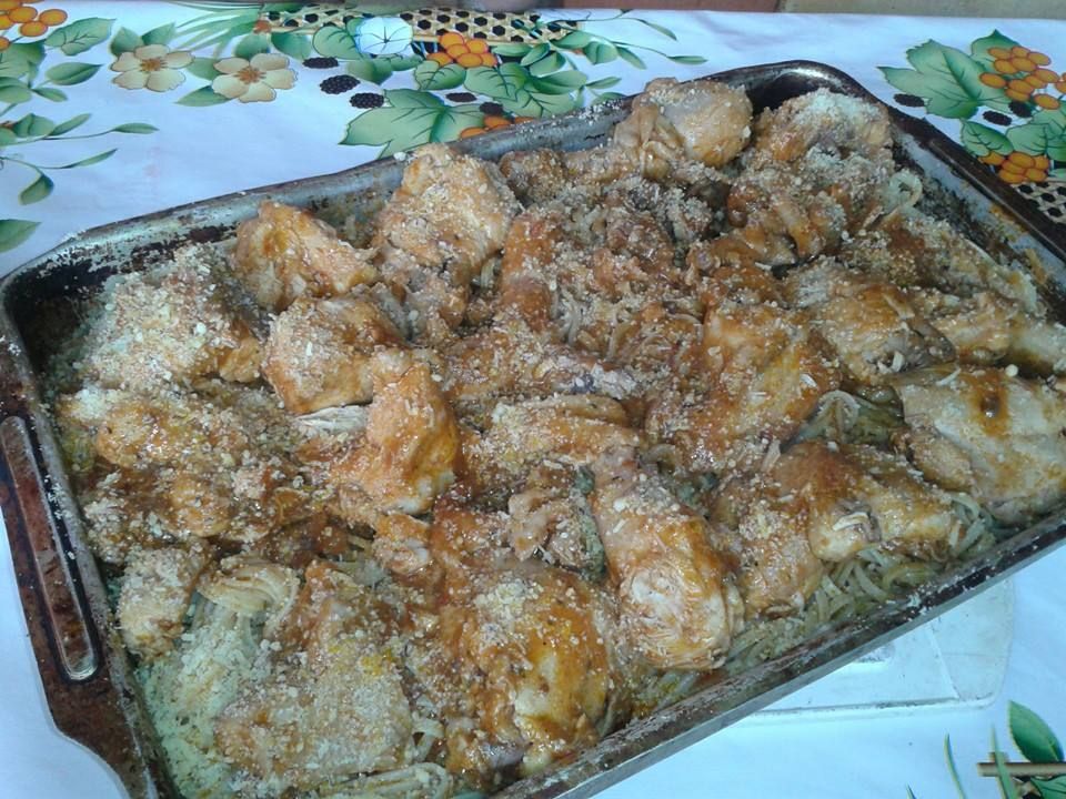 Macarrão Baveti com frango e queijo