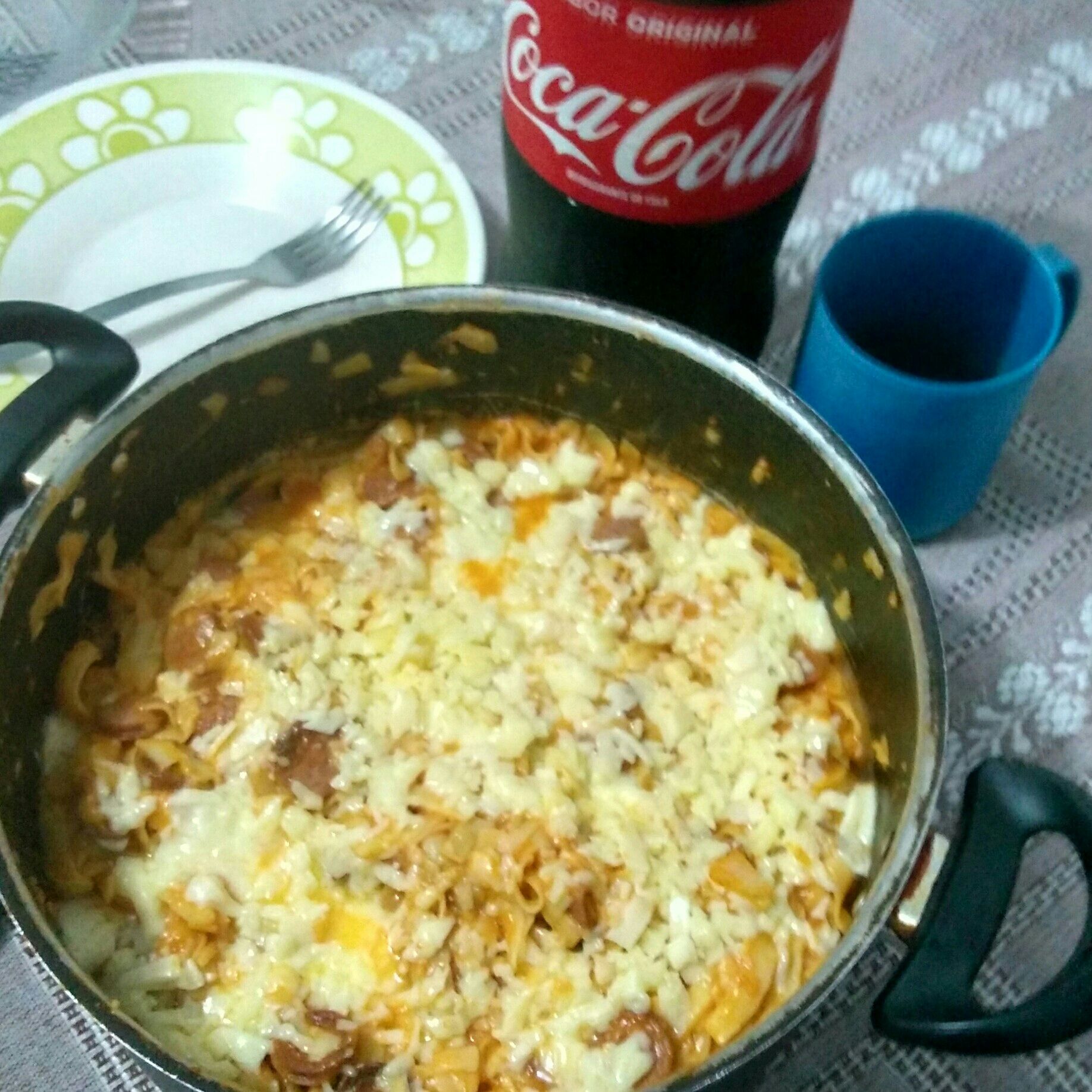 Macarrão com calabresa e mussarela