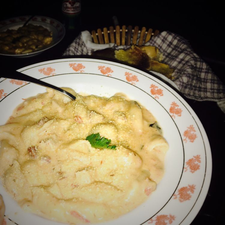 Macarrão com queijo cremoso na pressão