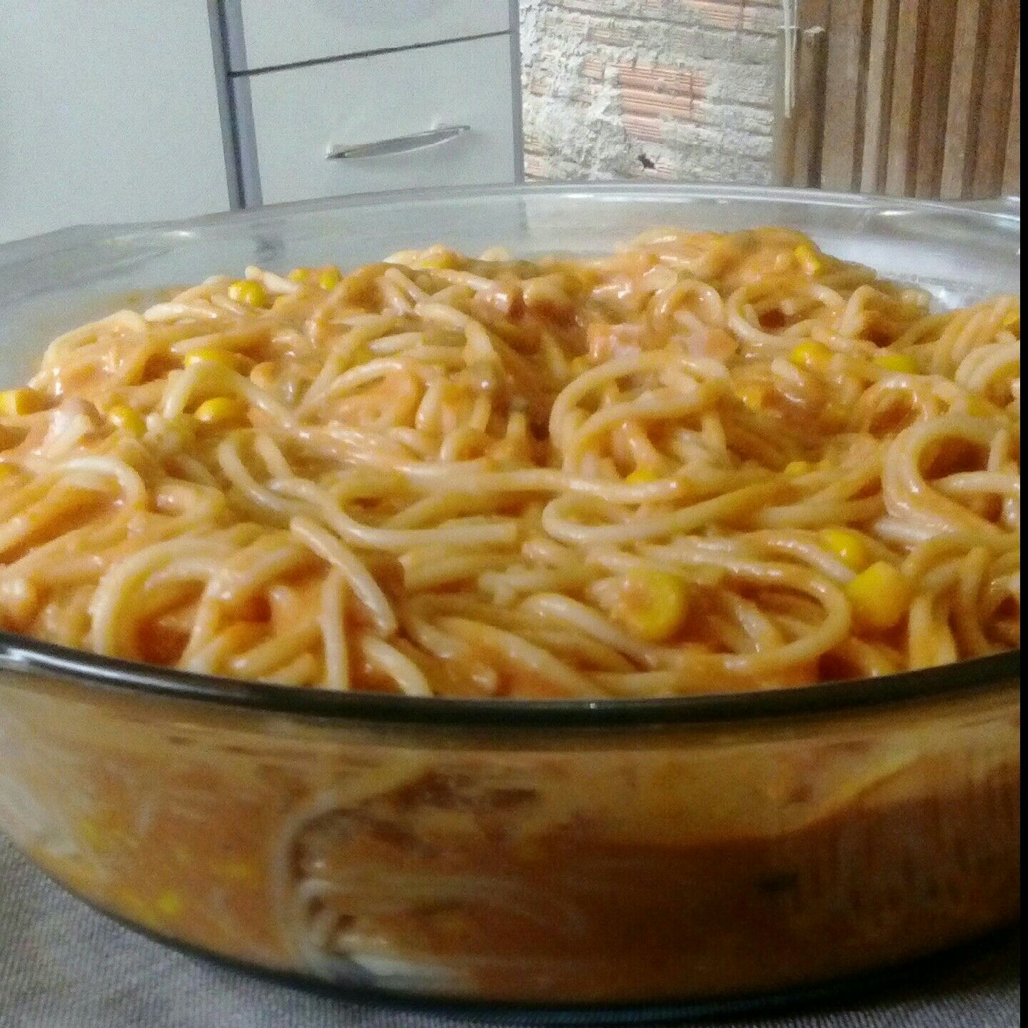 Macarrão com requeijão e maionese