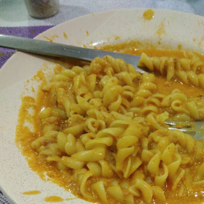 Macarrão de panela de pressão com atum