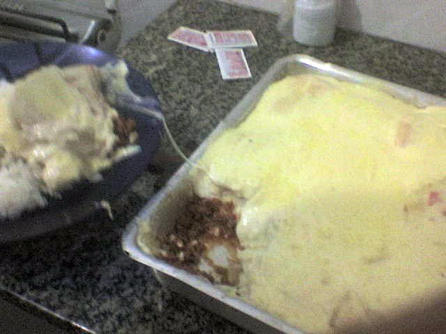 Macarrão escondidinho da Tyvinha