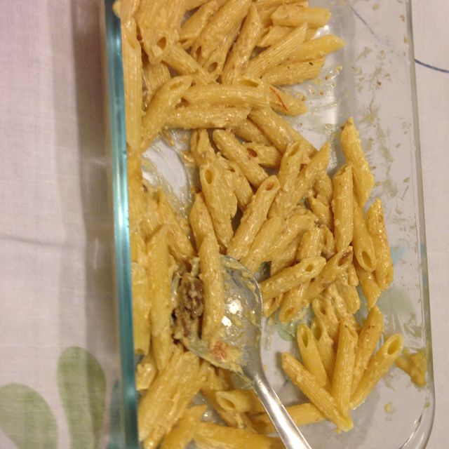 Macarrão penne ao molho branco