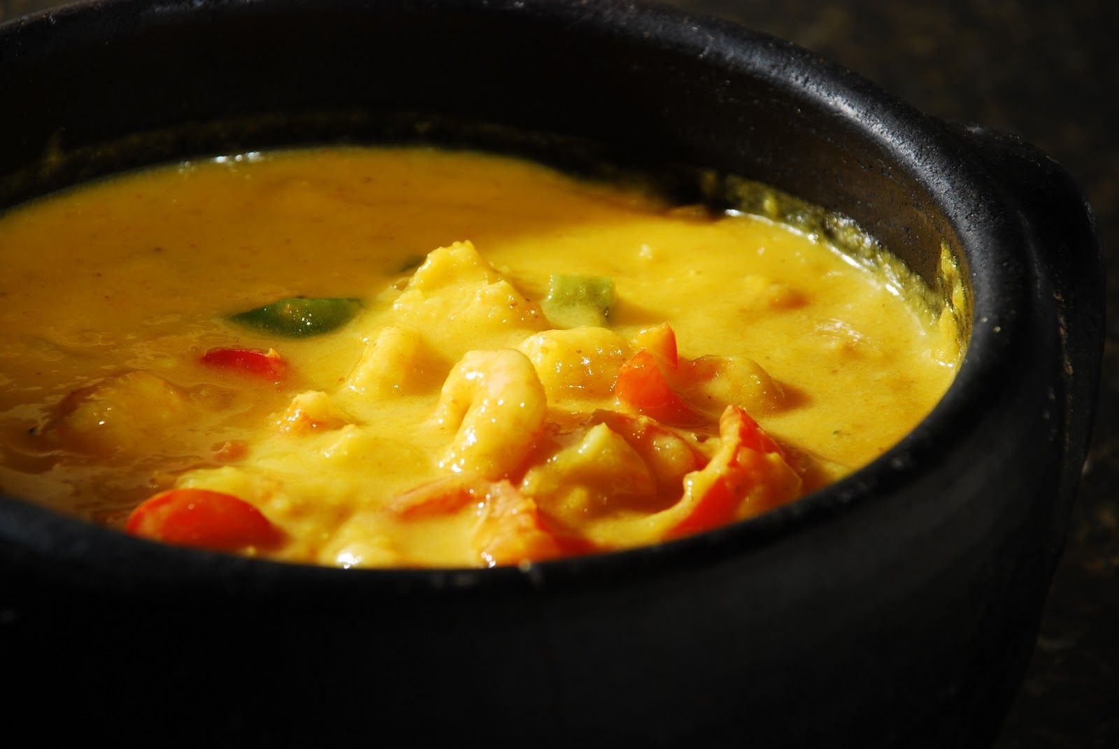 Moqueca de dourado ao molho de camarão