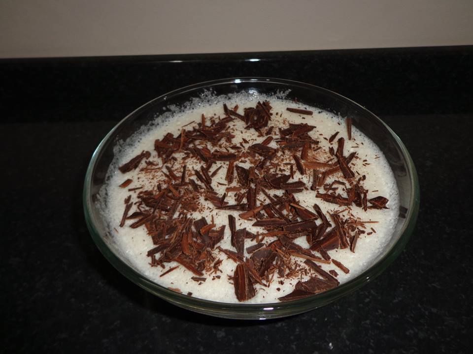 Mousse com chocolate meio amargo