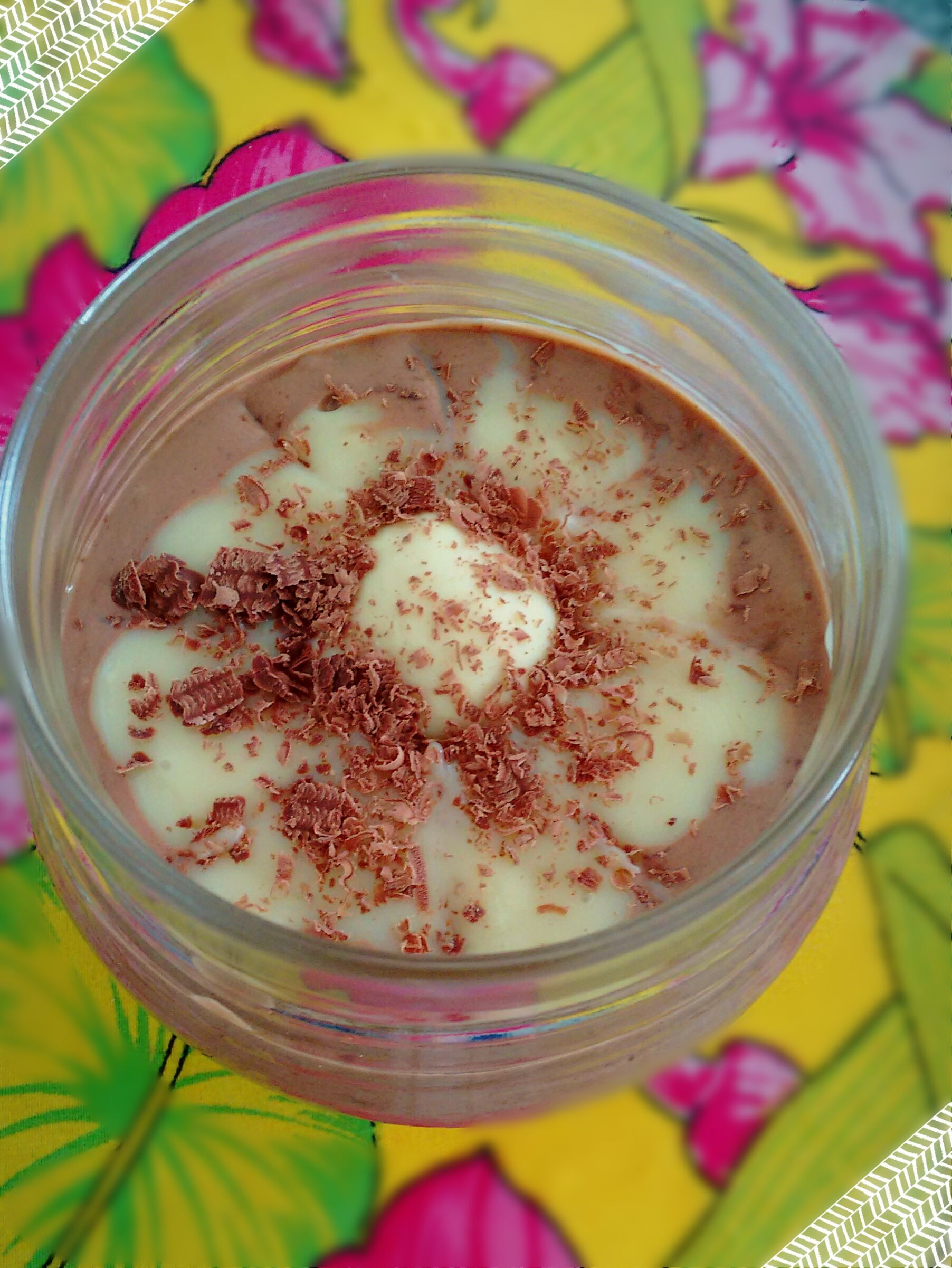 Mousse de brigadeiro com ganache branco