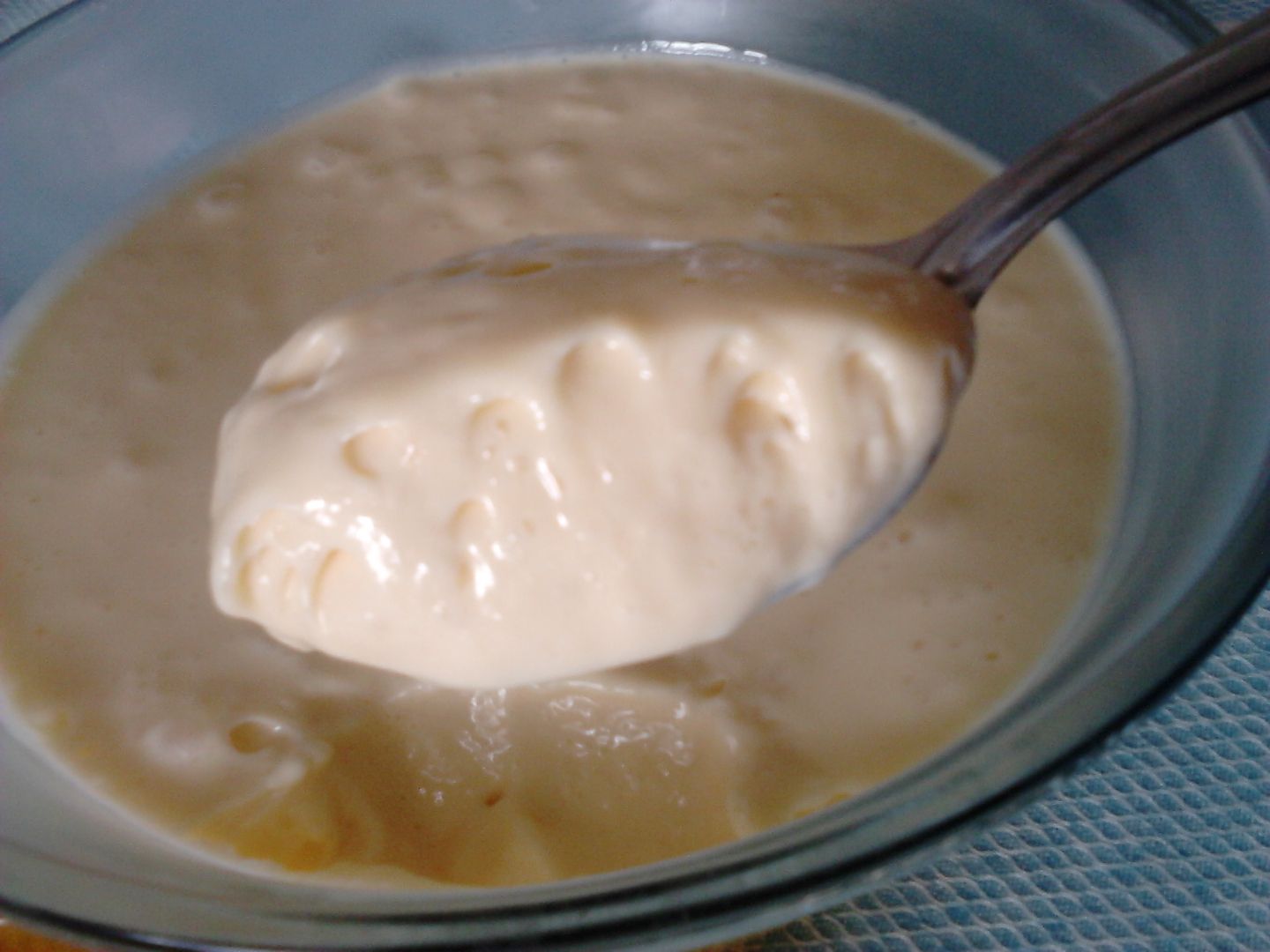 Mousse de maracujá com iogurte integral