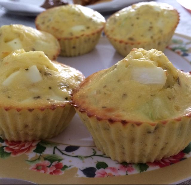 Muffin vegetariano de ovo e cebola