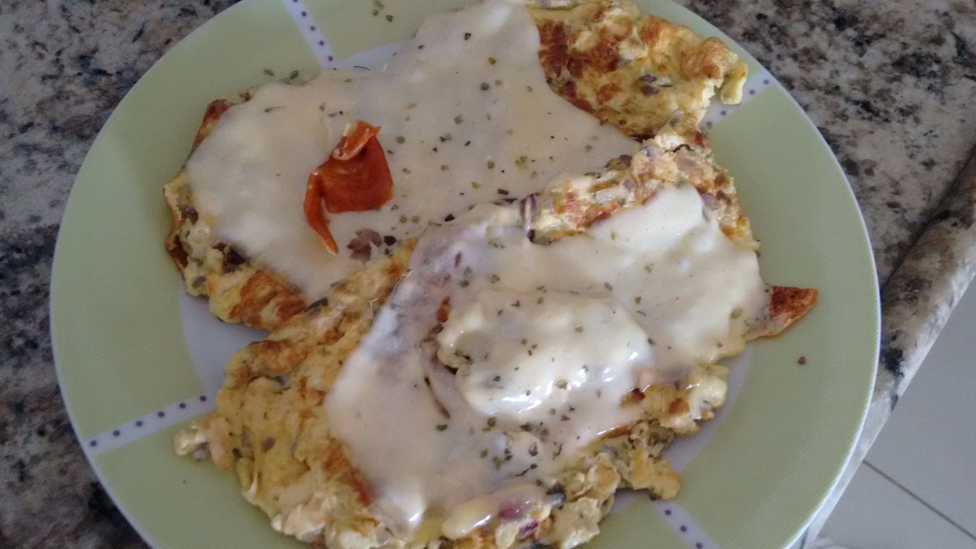 Omelete com frango à moda Jana