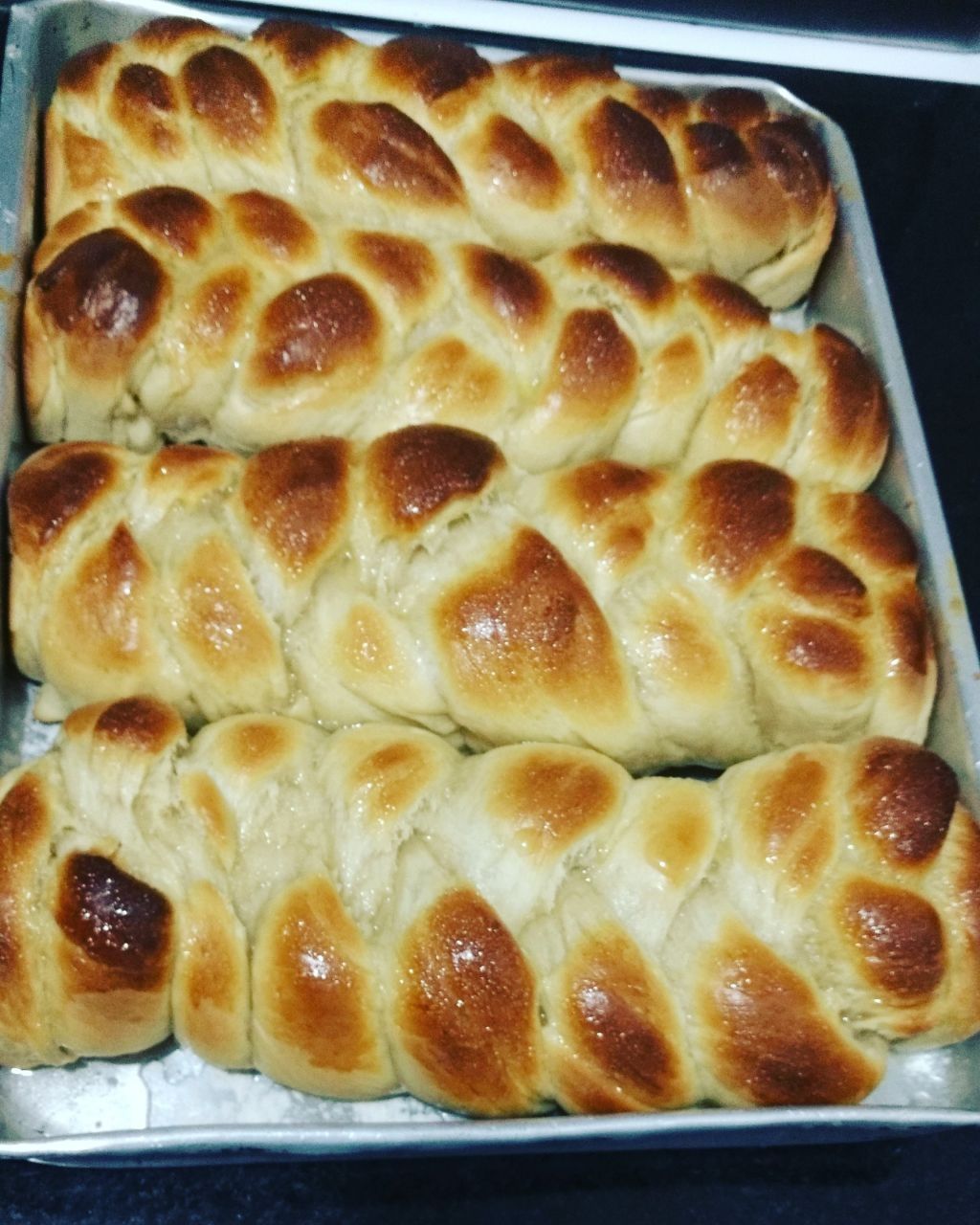 Pão caseiro com leite condensado na massa