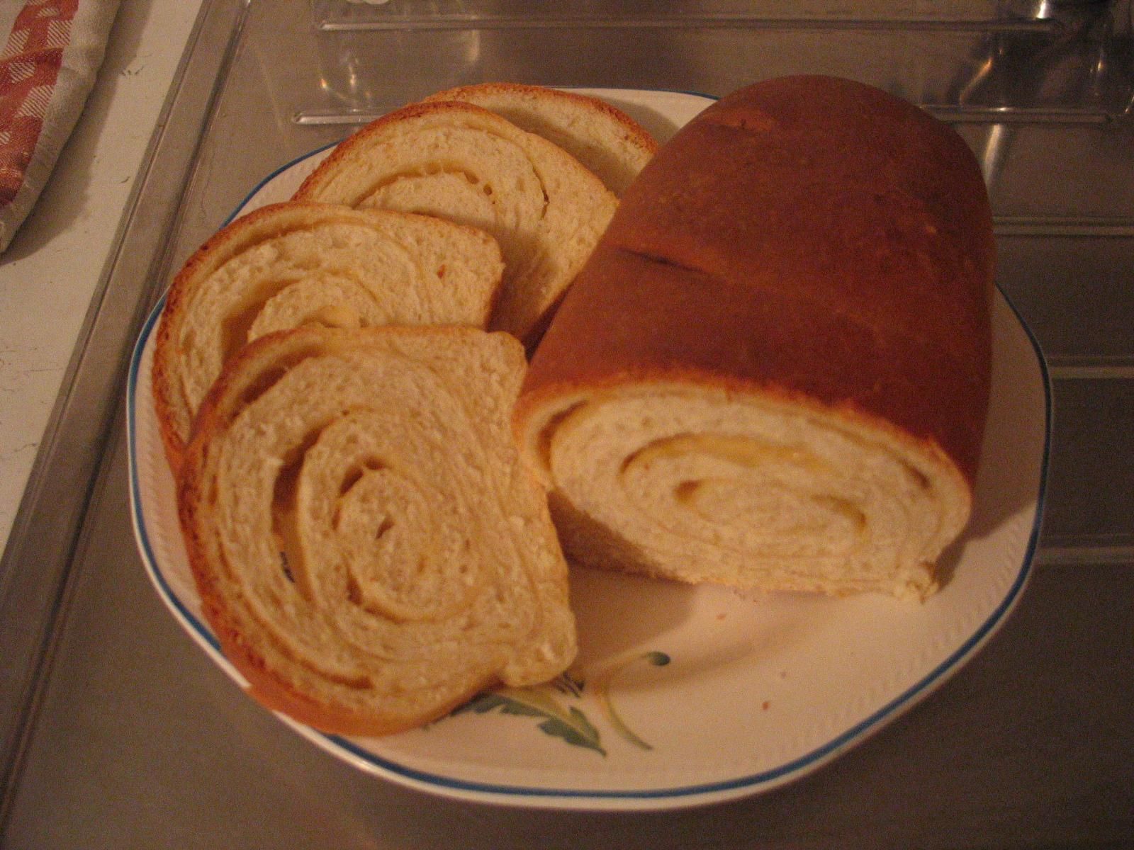 Pao caseiro com parmesão