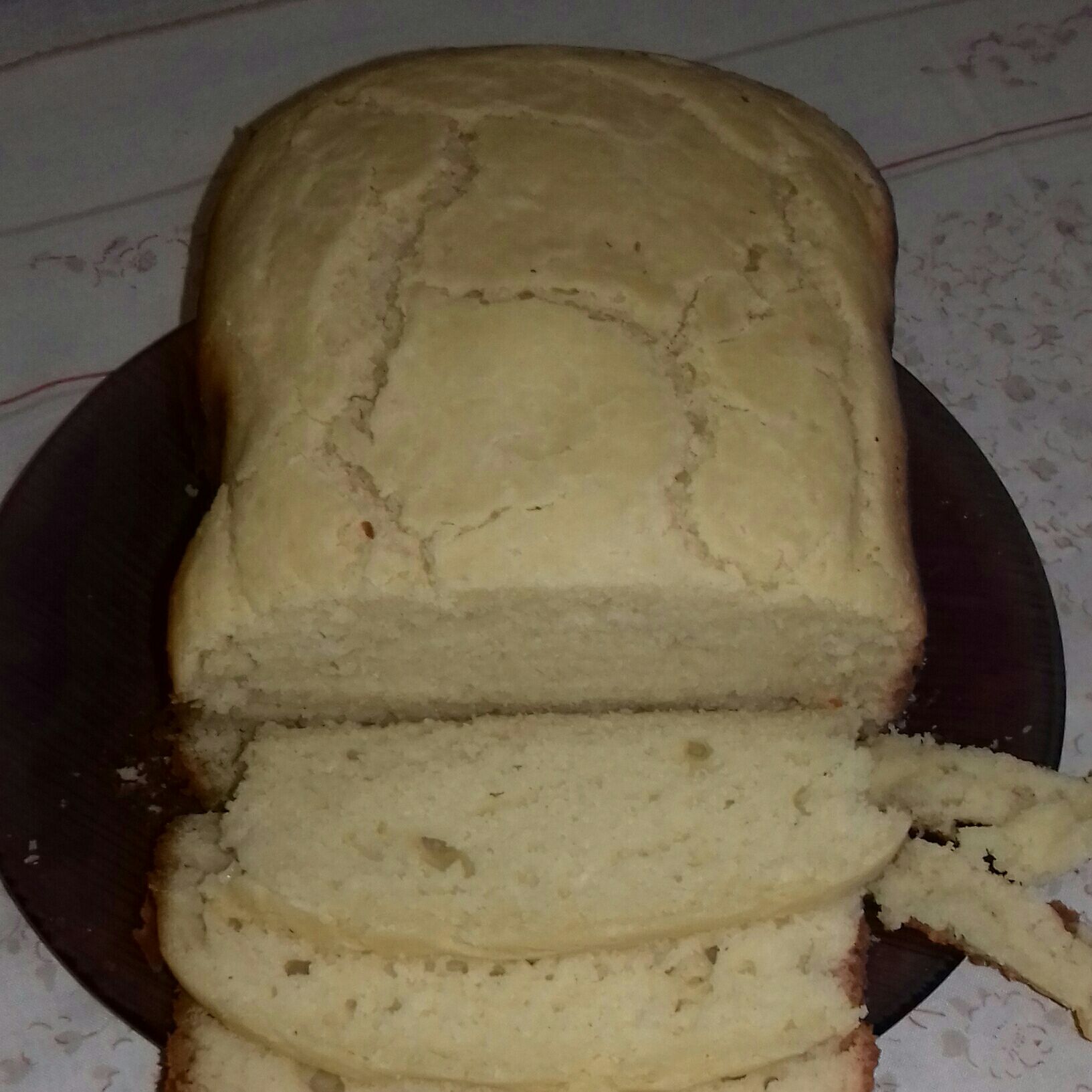 Pão de forma feito na máquina de pão