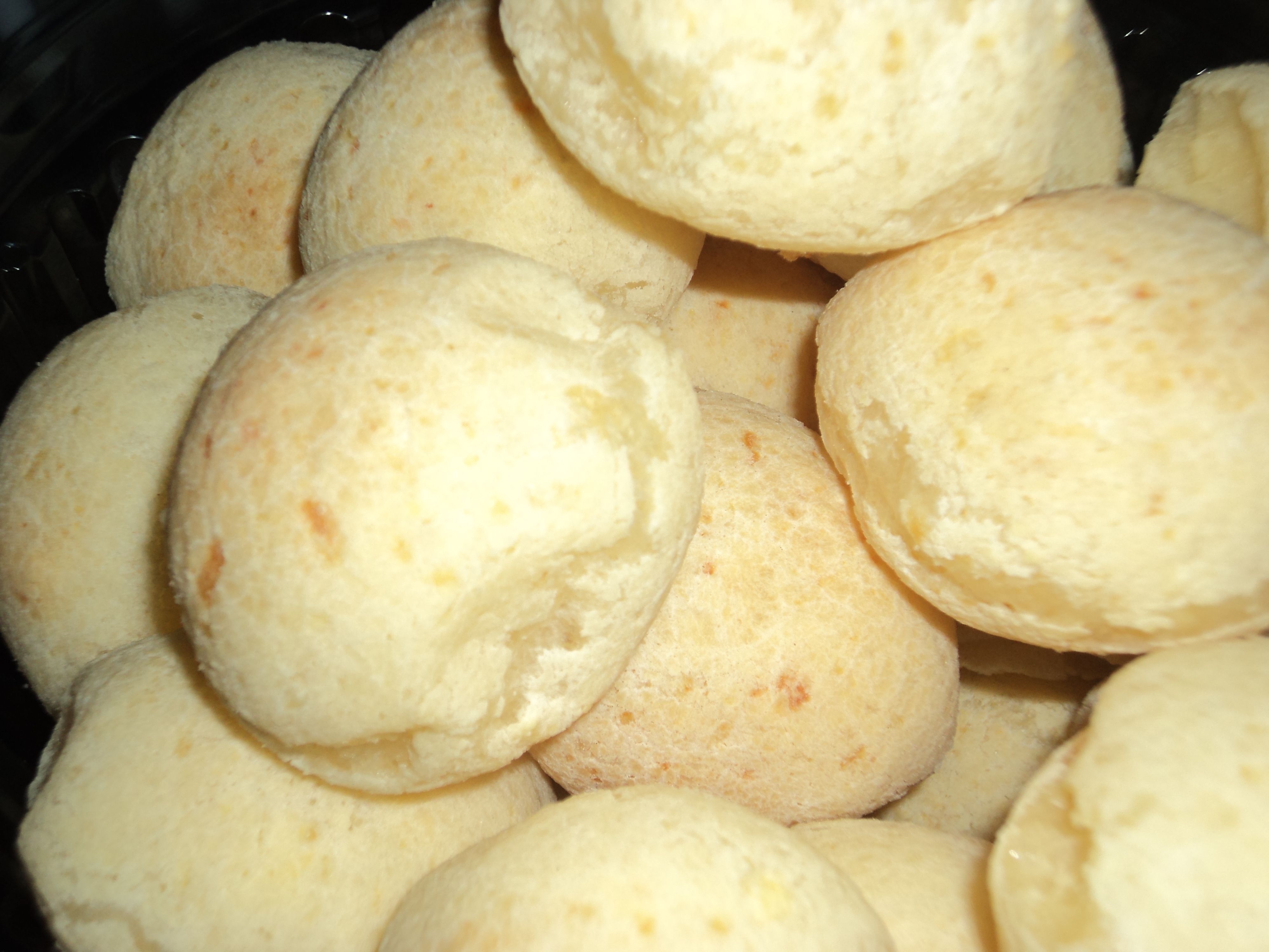 Pão de queijo mineiro da tia Kelly