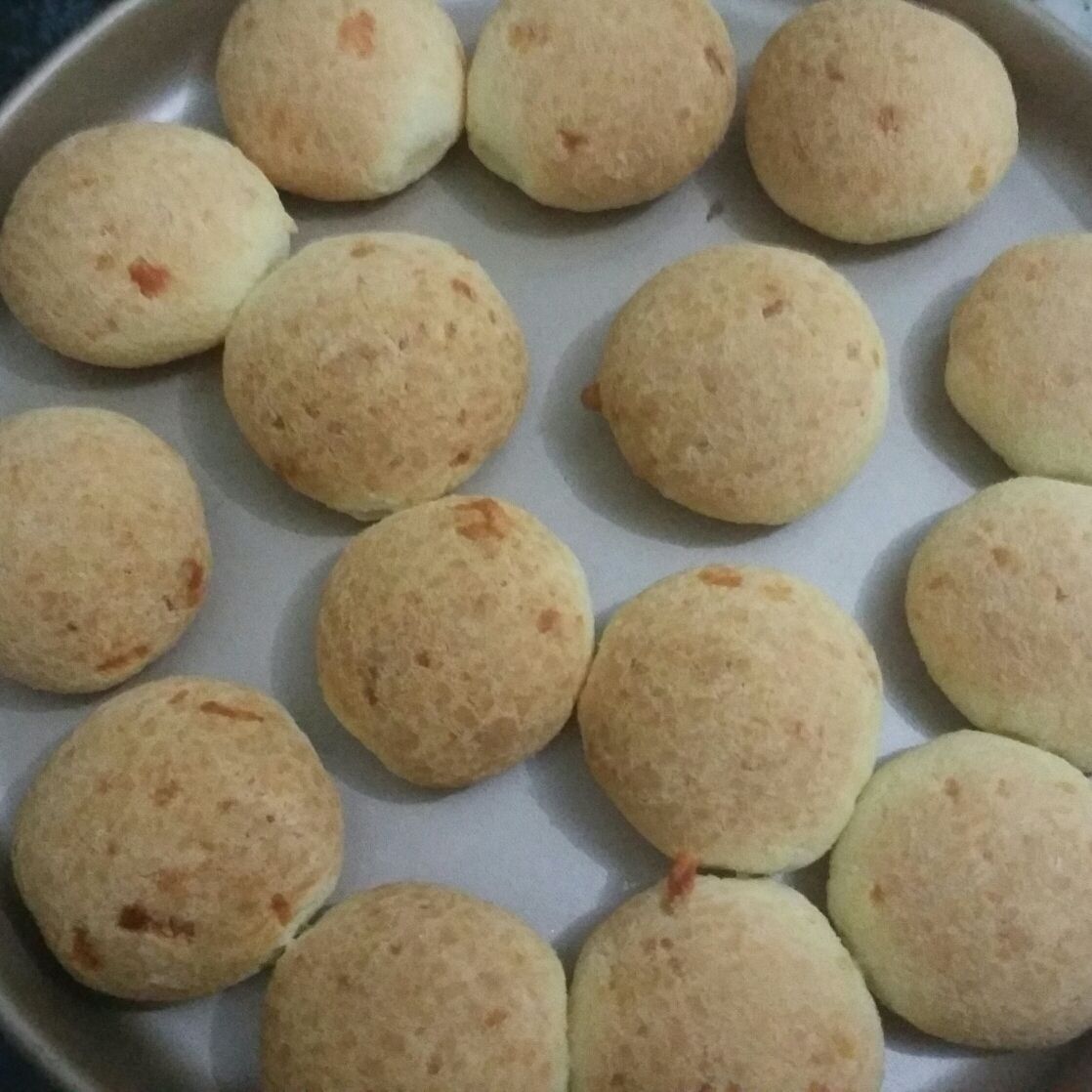 Pão de queijo mineiro (tradicional)