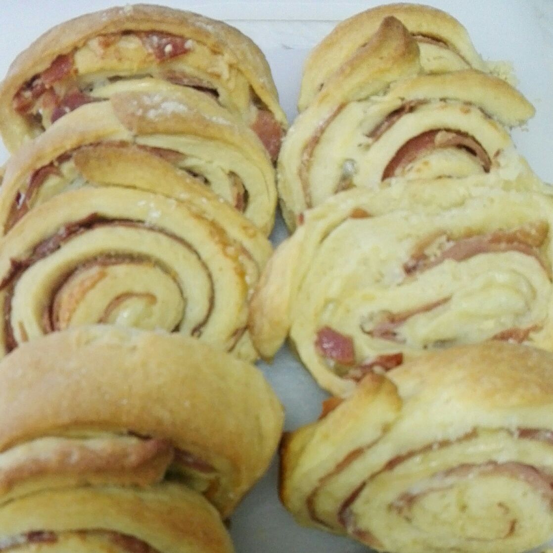 Pão recheado com presunto parma