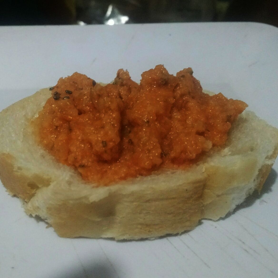 Patê de tomate vegano