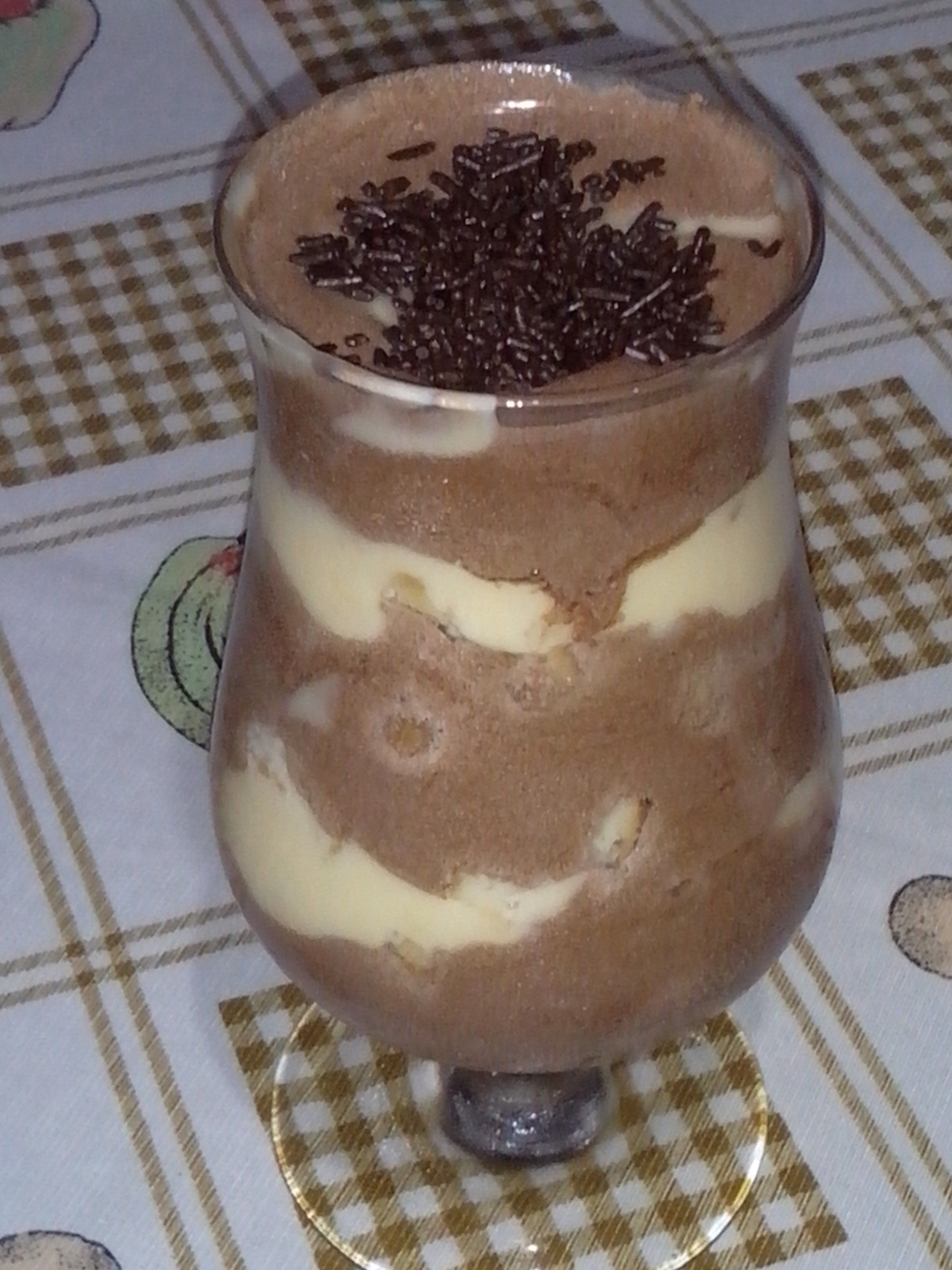 Pavê cup-tasteful cremoso de chocolate