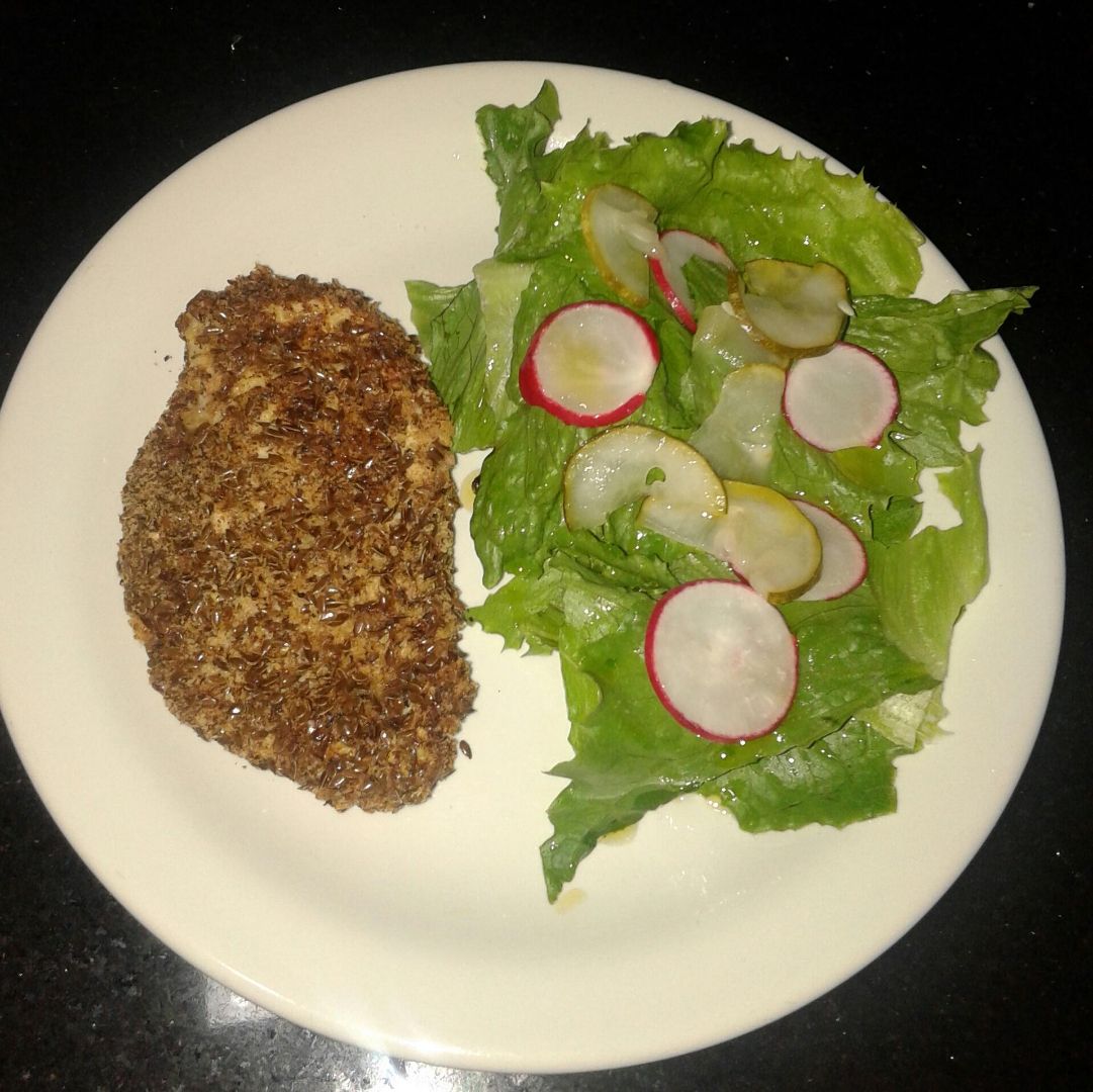 Peito de frango com crosta de linhaça