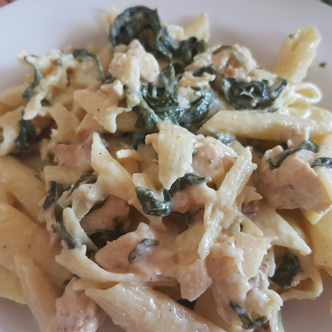 Penne ao molho alfredo