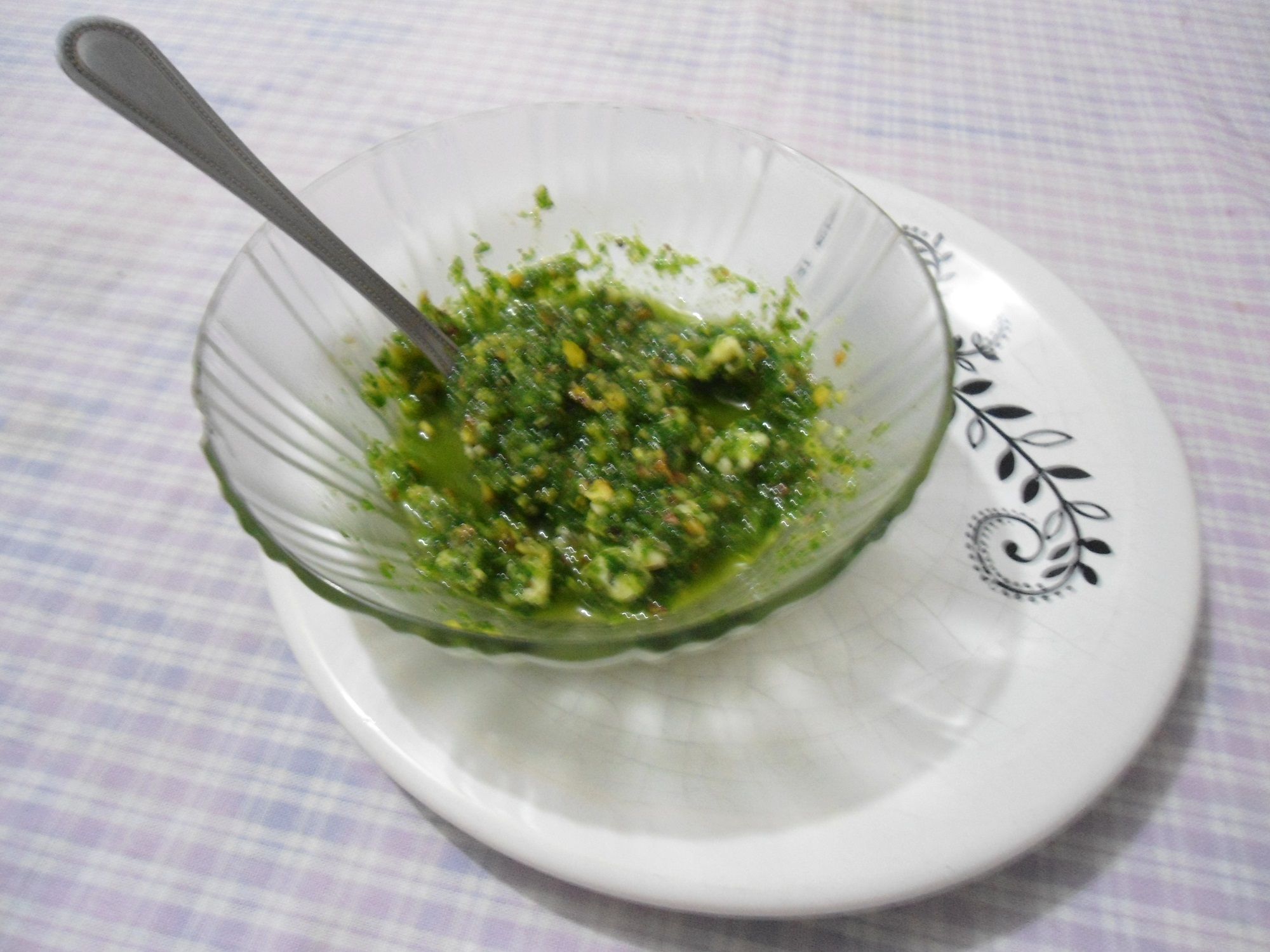 Pesto verde com pistache para massas