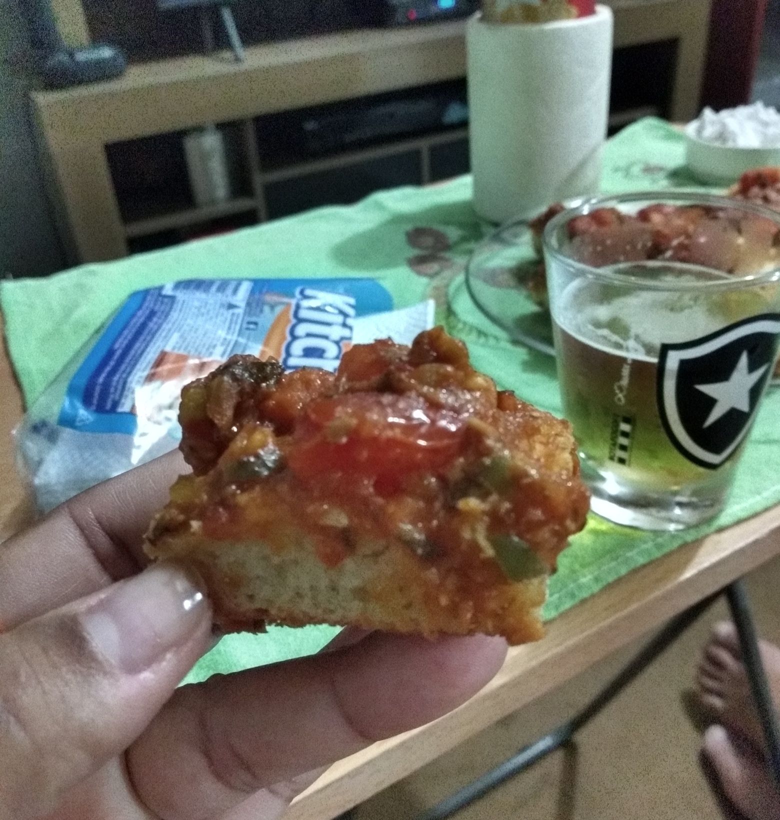 Pizza de massa de pão de sardinha